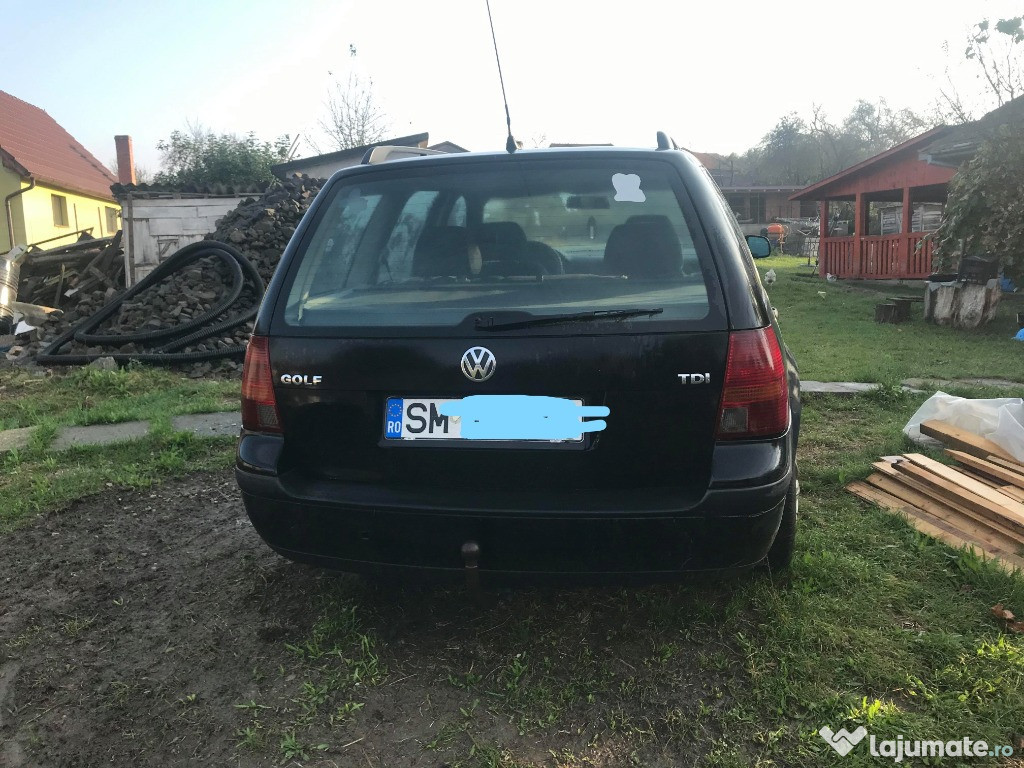 Dezmembrez vw golf 2001