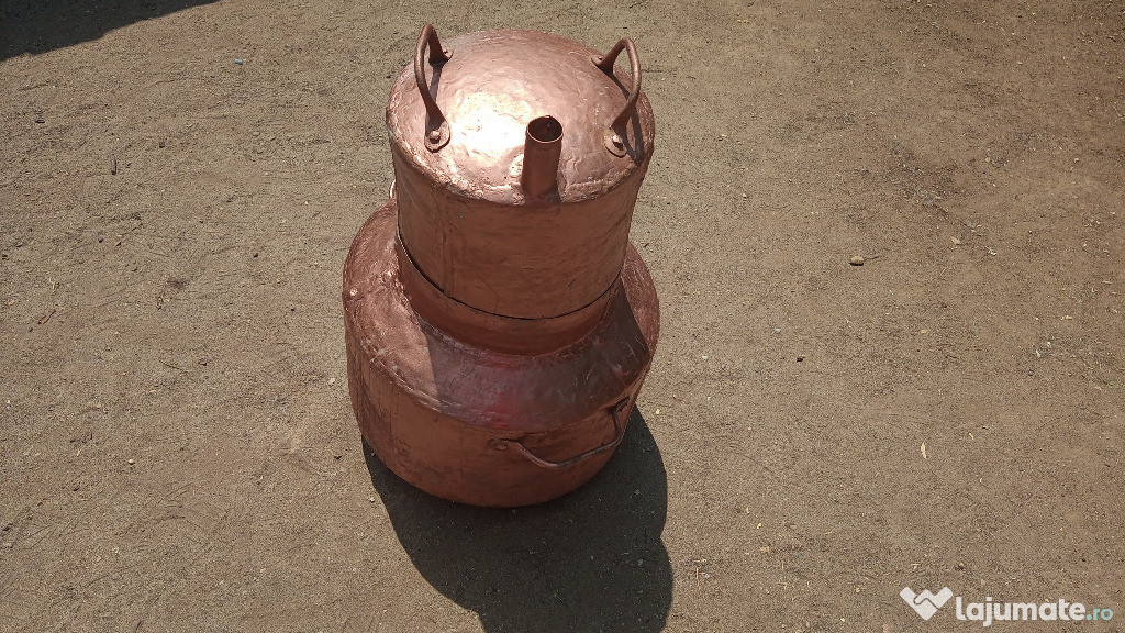 Cazan vechi reparat de 50 de litrii din cupru si alama