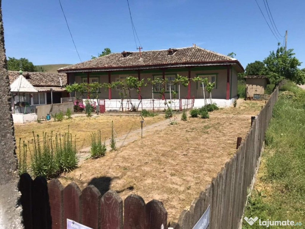 Casa in comuna Izvoarele Judetul Tulcea