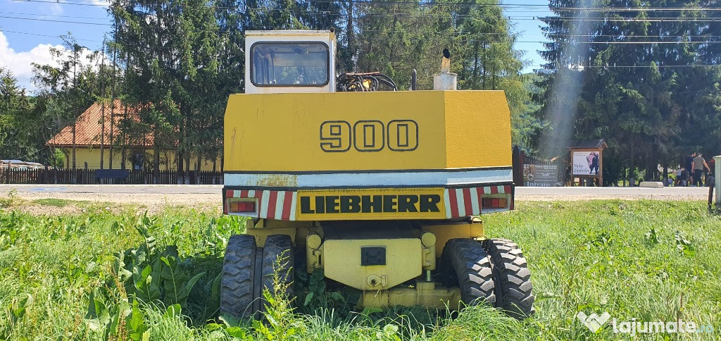 Excavator Liebherr 900
