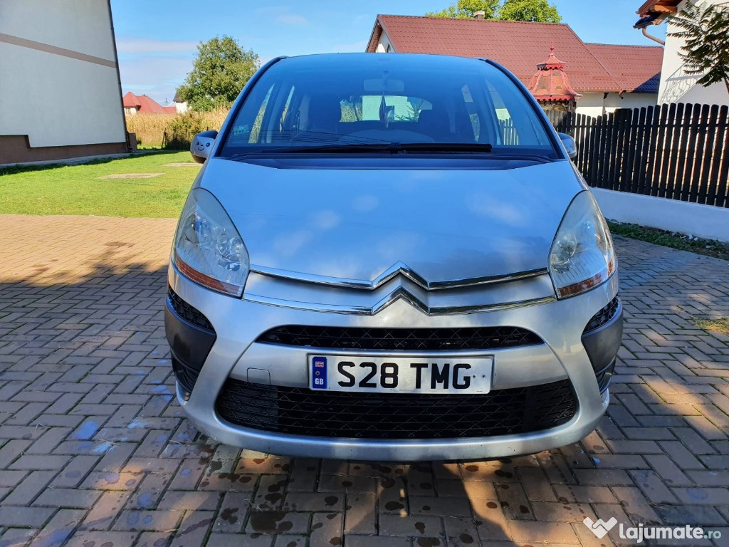 Dezmembrez citroen c4 picaso.2008