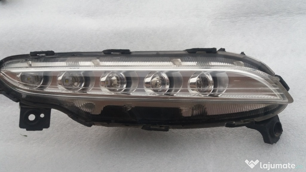 Proiector dreapta DRL LED Hyundai TUCSON an 2015-2018 cod 92