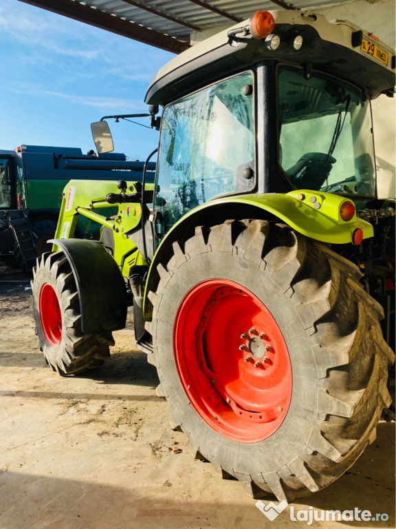 Tractor Class Atos 340 2016 + încărcător frontal