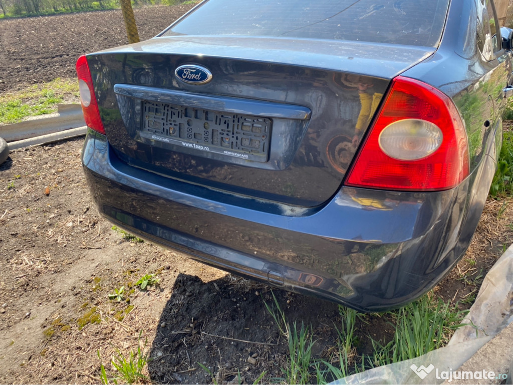 Dezmembrez Ford focus 2 sedan Facelift