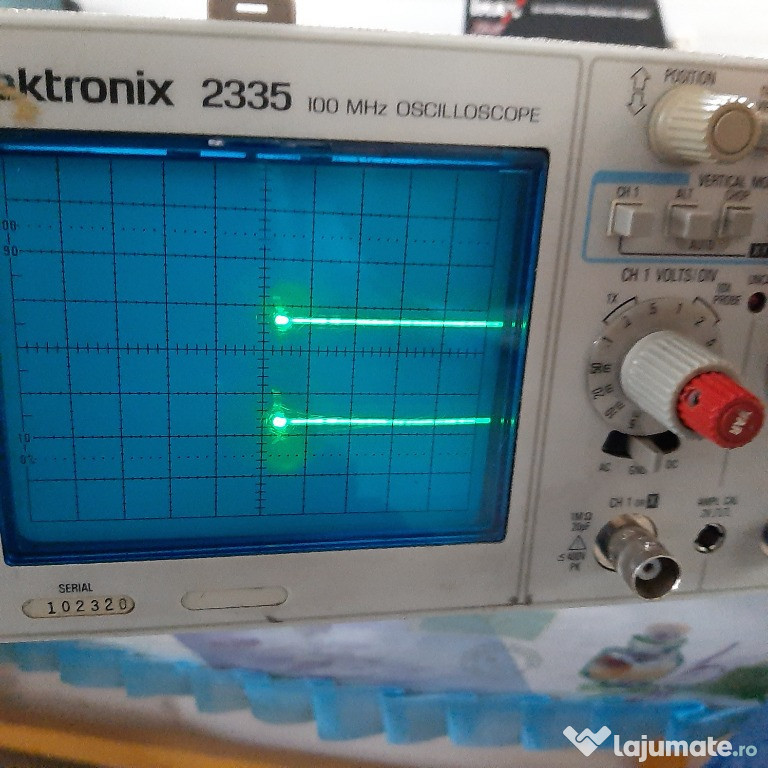 Osciloscop Tectroniks cu doua spoturi