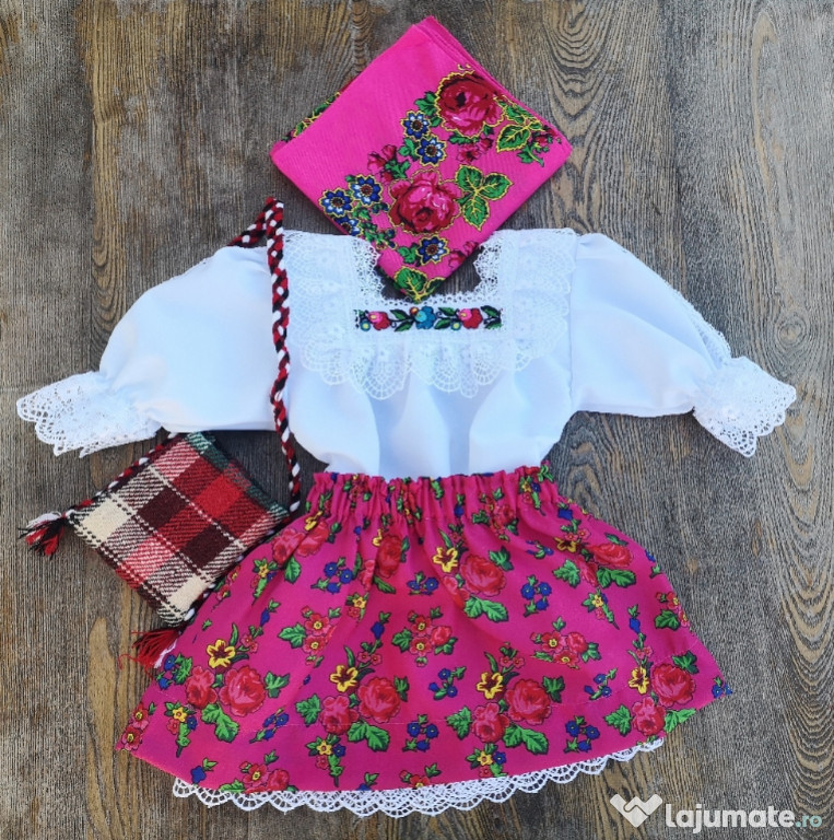 Costum popular botez pentru fete de Maramures