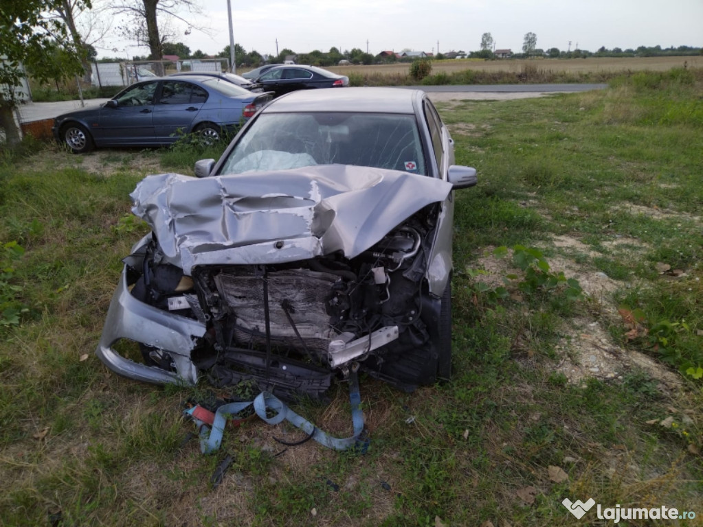 Mercedes-Benz C-class C220 w204 facelift - Avariat