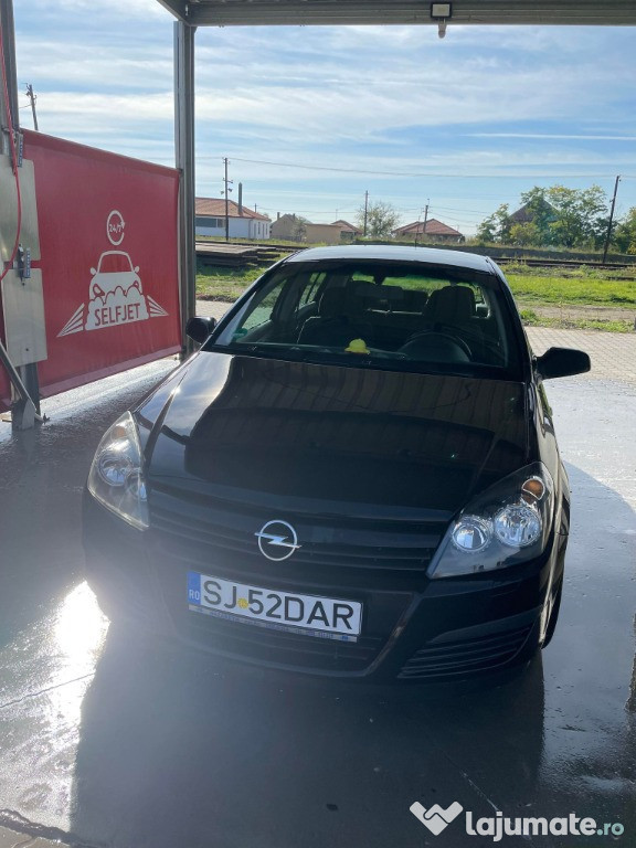 Opel Astra H 2004