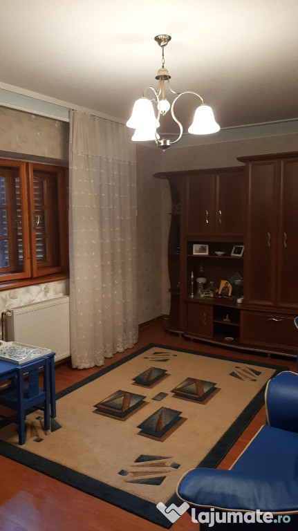 Apartament 2 camere decomandate in Slanic Moldova