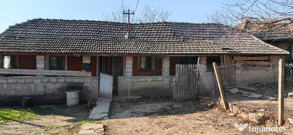 Casa batraneasca + Anexa Judetul teleorman Comuna Traian
