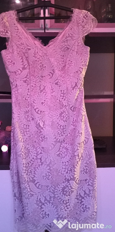 Rochie de ocazie de dantelă