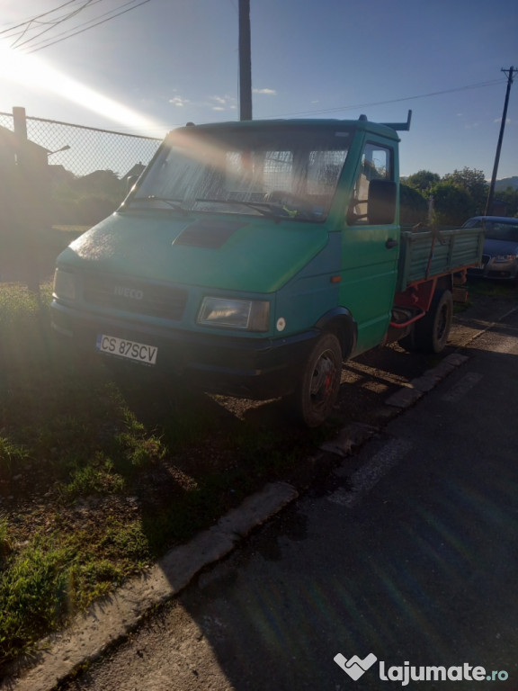 Vând iveco daily