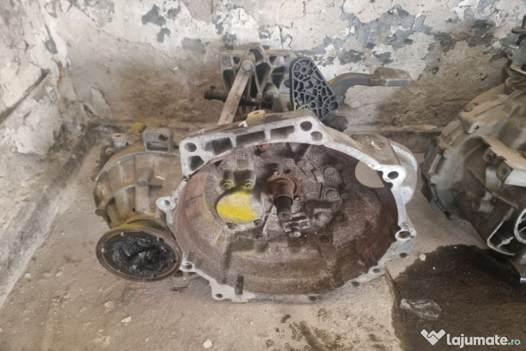 Cutie de viteze manuala 5 trepte cod QYB 1.6 tdi cxx  Skoda Octavia 3