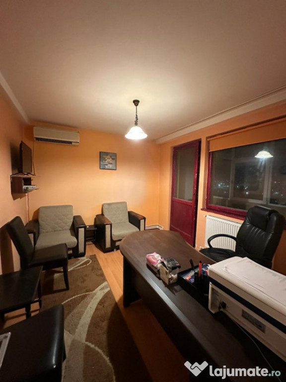 Apartamentul cu 3 camere semidecomandat situat în centrul o