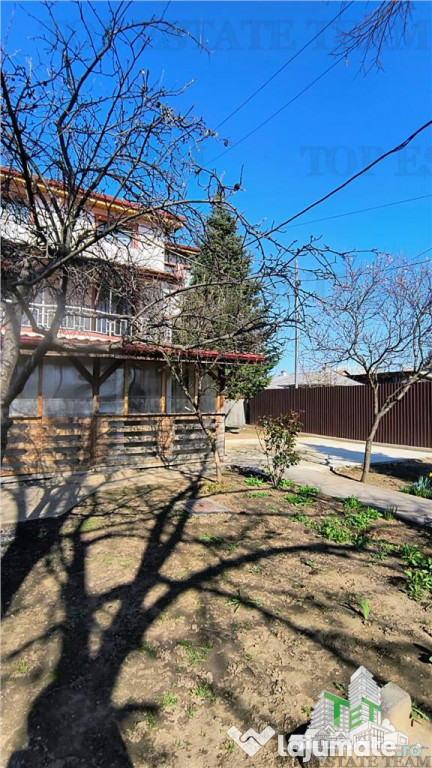 Casa / Vila cu 9 camere in zona Centrala Voluntari-Pipera