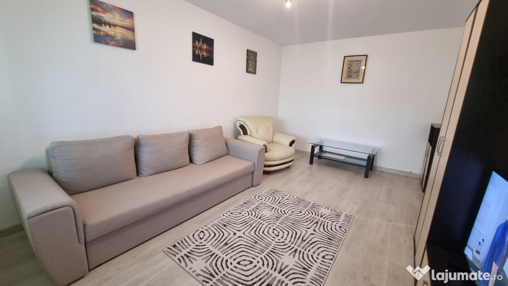 Apartament 2 camere decomandat-Tomis Nord-Ciresica - 92.000 euro (E6)