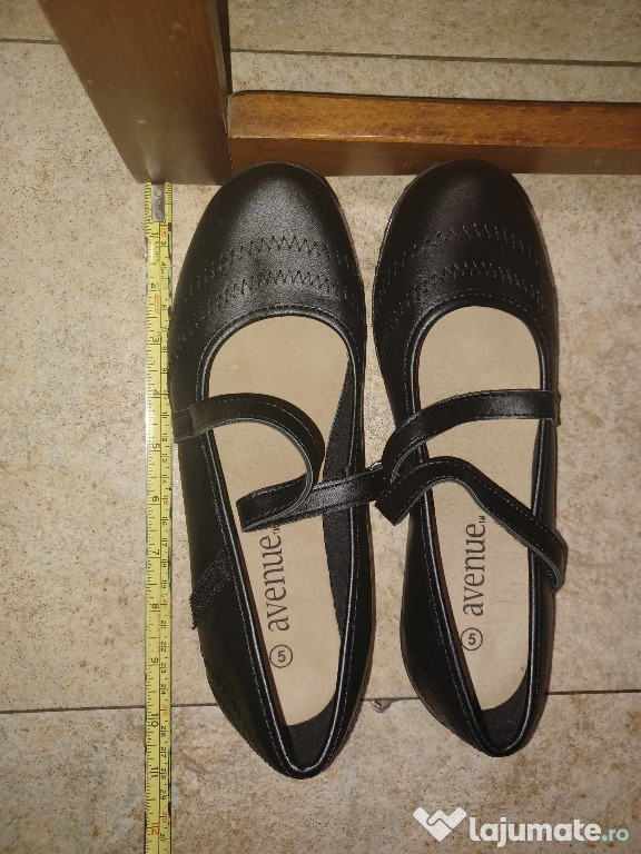 Pantofi de damă, din piele, mărimea 37-38