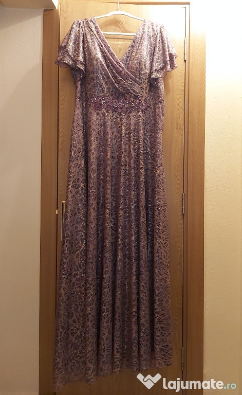 Vând rochie de gală lungă
