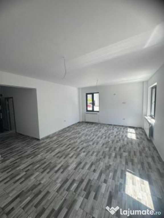 Inchiriez apartament 60 mp. constructie noua in Constanta-Navodari