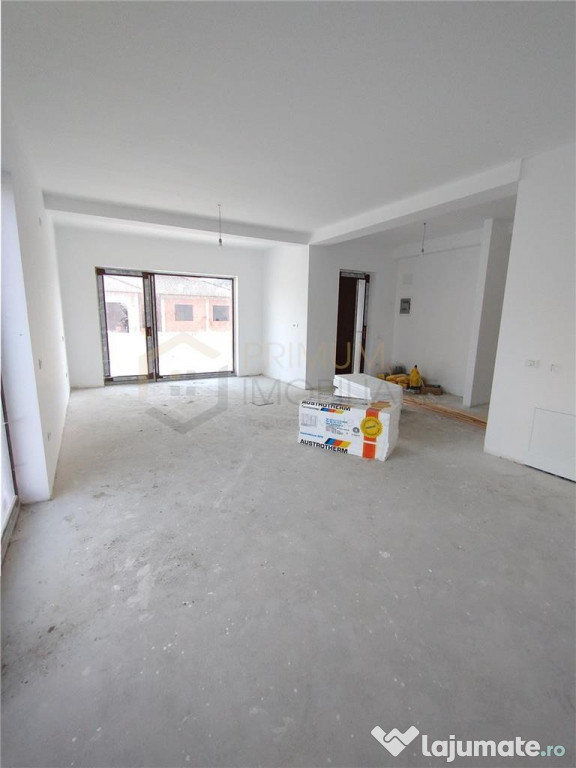 Duplex spatios - persoalizare interioara - langa asfalt - co