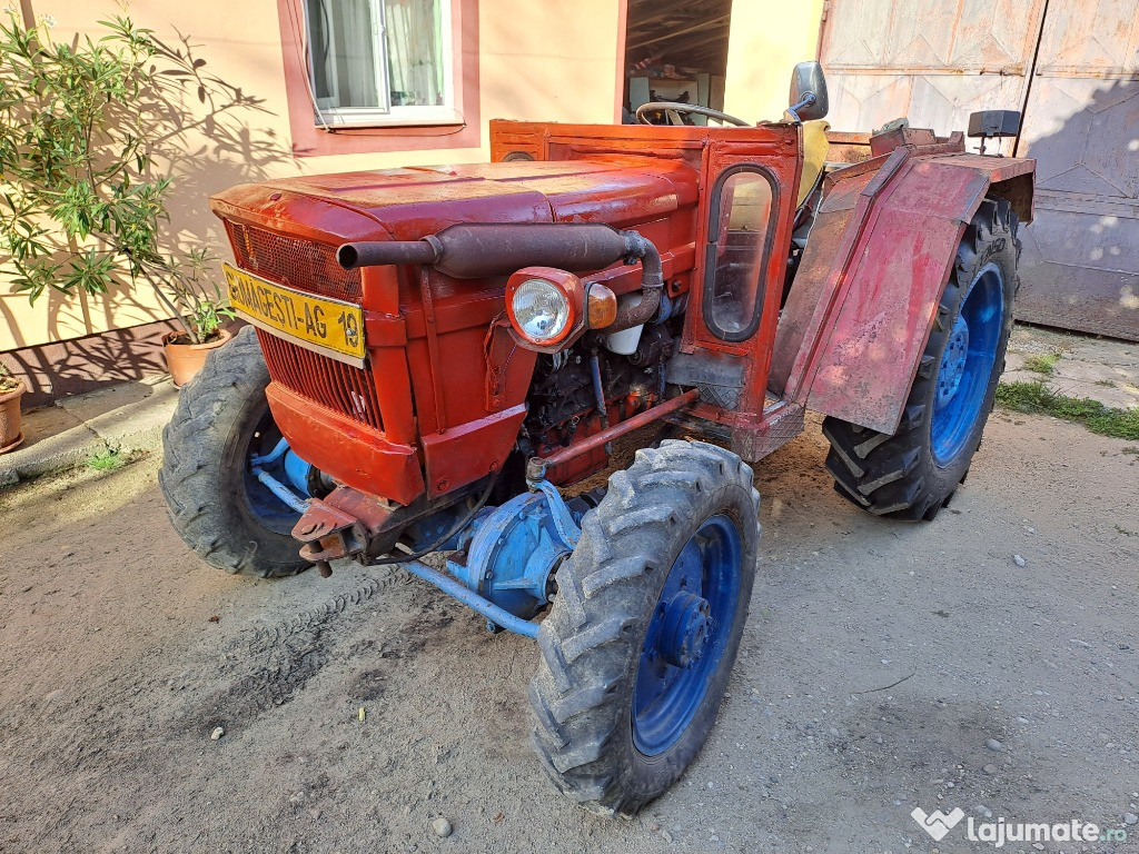 Tractor U445 DT + utilaje agricole plug, disc, semanatoare, remorca