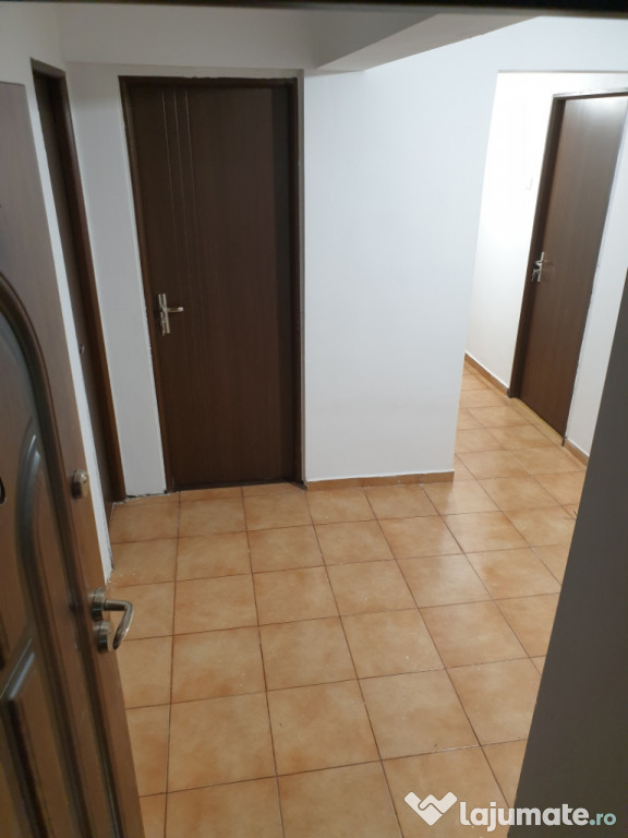 Apartament 4 camere