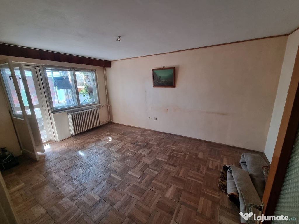 Tomis 1 amfiteatru-apartament 3 camere decomadat