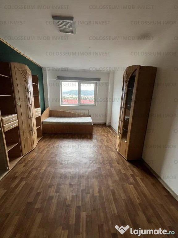 Apartament cu 3 camere-Zona Garii