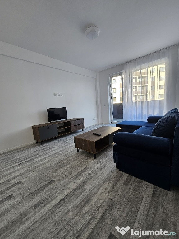 Apartament 3 camere zona centrala-bloc nou