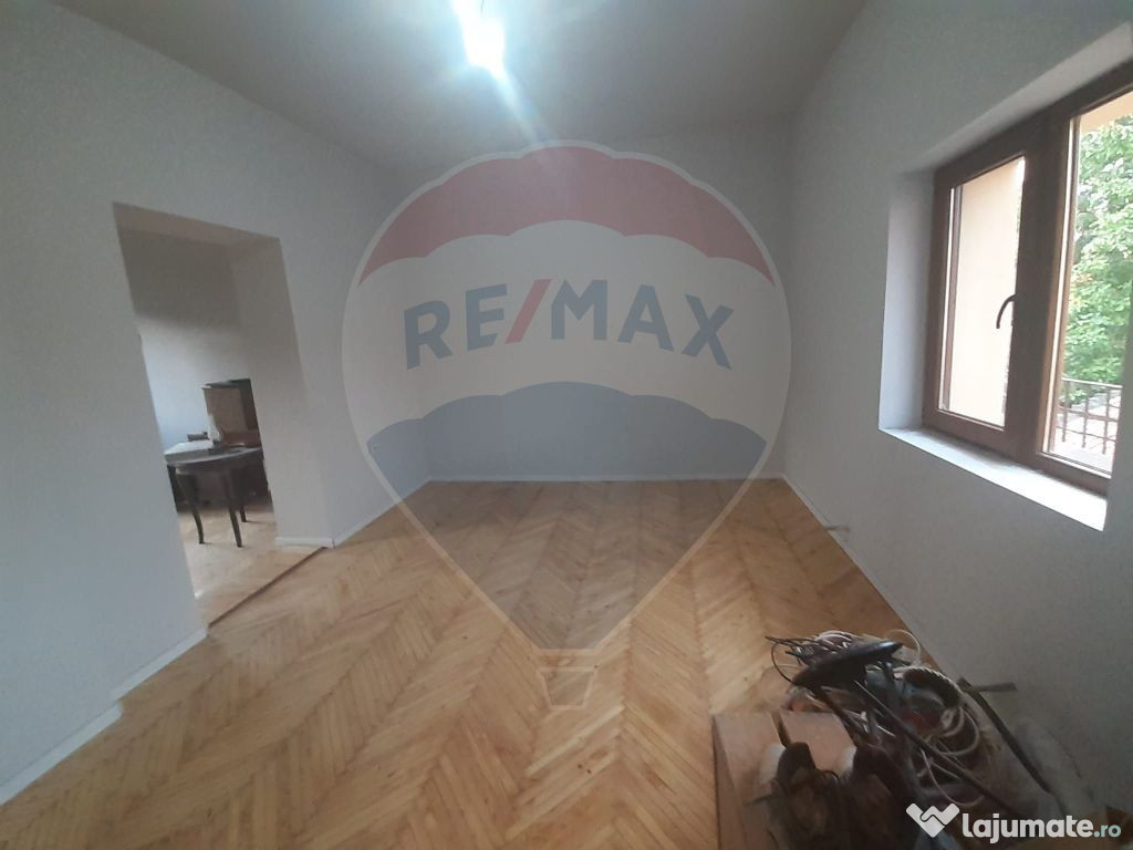 Apartament în zona CentraL