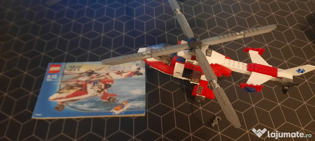 Vând Lego Elicopter