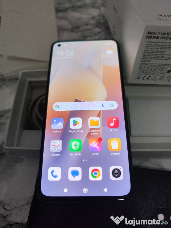 Vând Xiaomi Mi11 Lite 5G NE 8/128