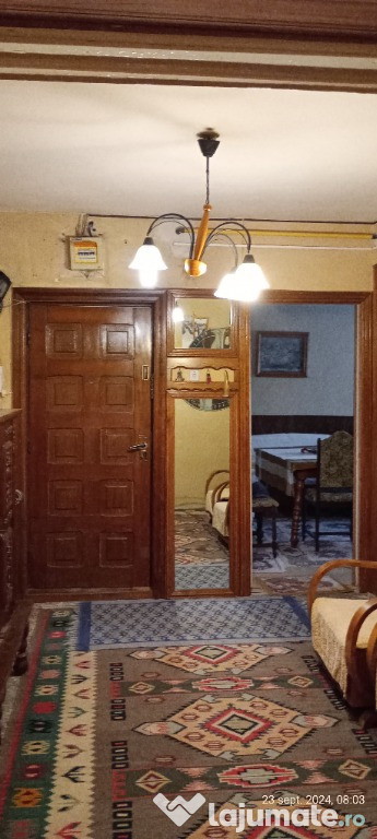 Vând apartament 4 camere. Preț negociabil