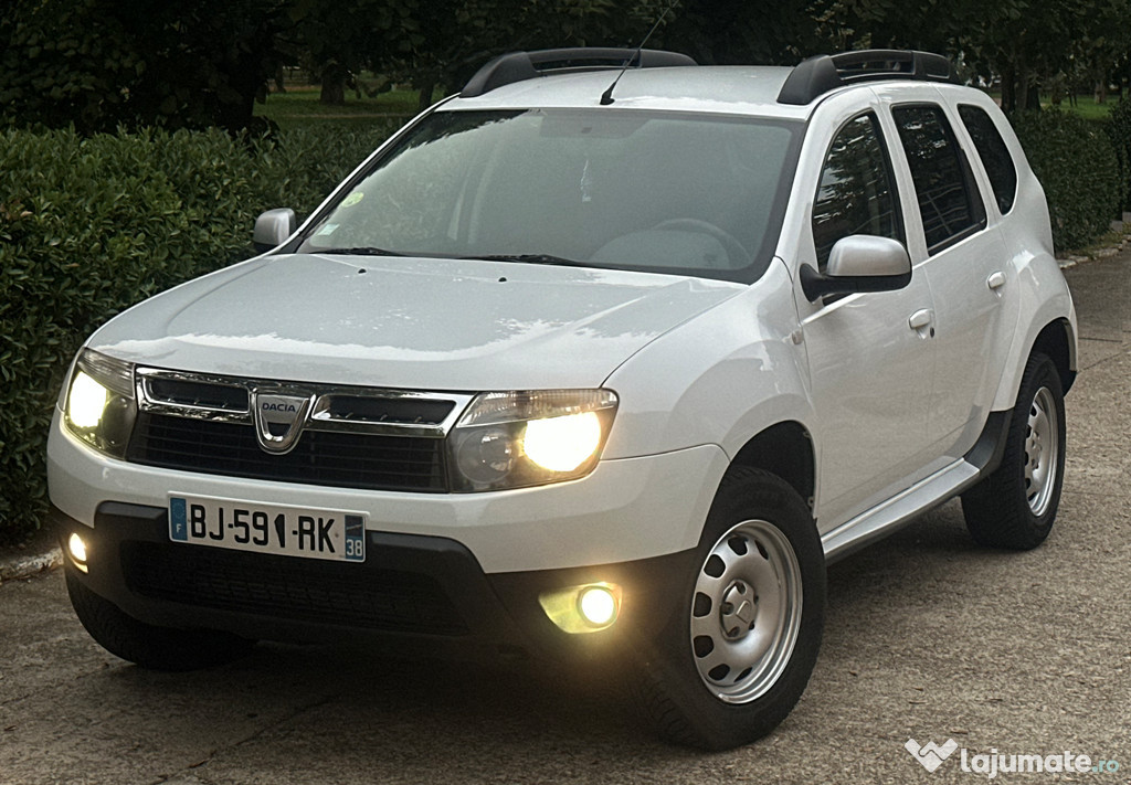 Dacia DUSTER 4x4 an 2012-1.5 Diesel-EURO 5-Dotari PLUS-Foarte INGRIJIT