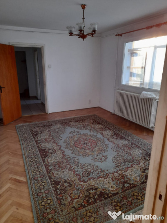 Apartament 3 Camere Militari Ghirlandei