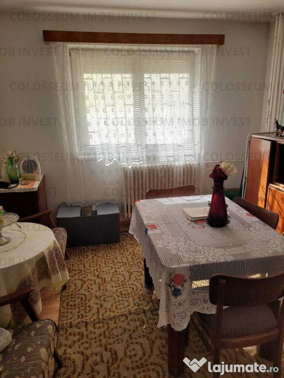 Apartament 2 camere, decomandat - zona Grivitei