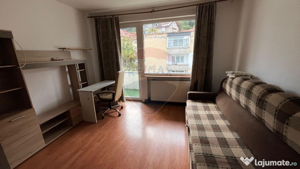 Apartament cu 2 camere de închiriat în zona Central