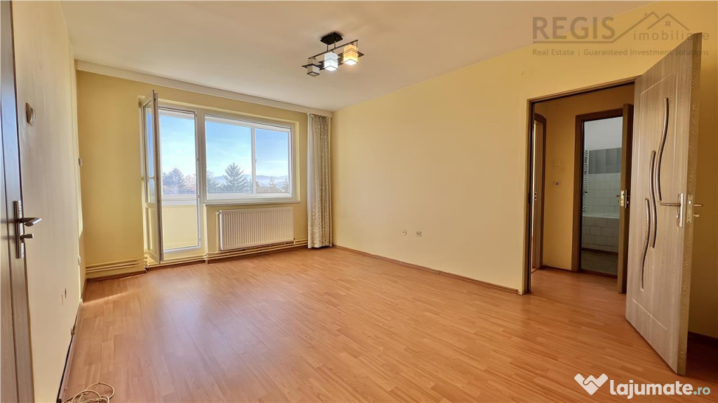 Apartament de 2 Camere Nemobilat in Astra la Etaj Intermedia