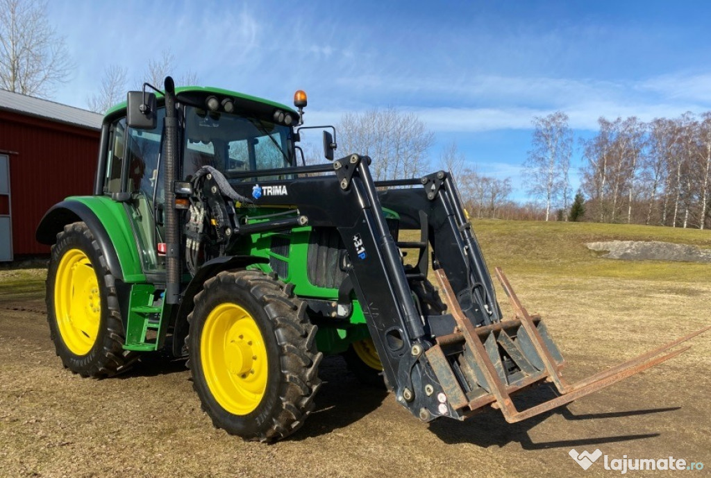 2012 Tractor John Deere 6130