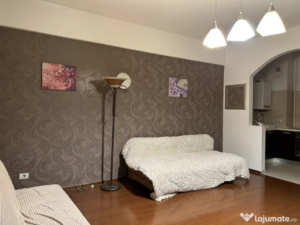 APARTAMENT DE 2 CAMERE, 70 MP UTILI, DAMAROAIA