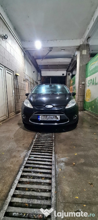 Ford Fiesta direct proprietar