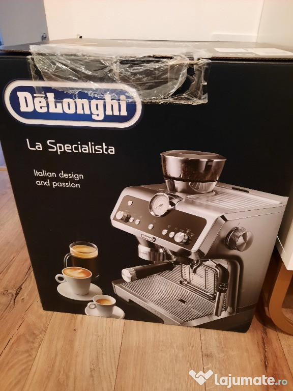 Vand expresor DeLonghi nou