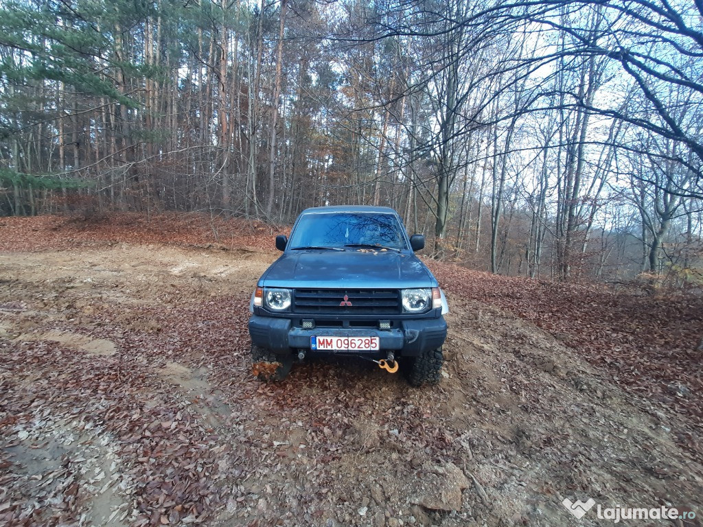 Mitsubishi pajero 2.5