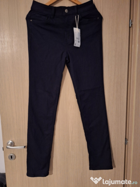 Pantaloni Bleumarin damă C&A -marimea 38