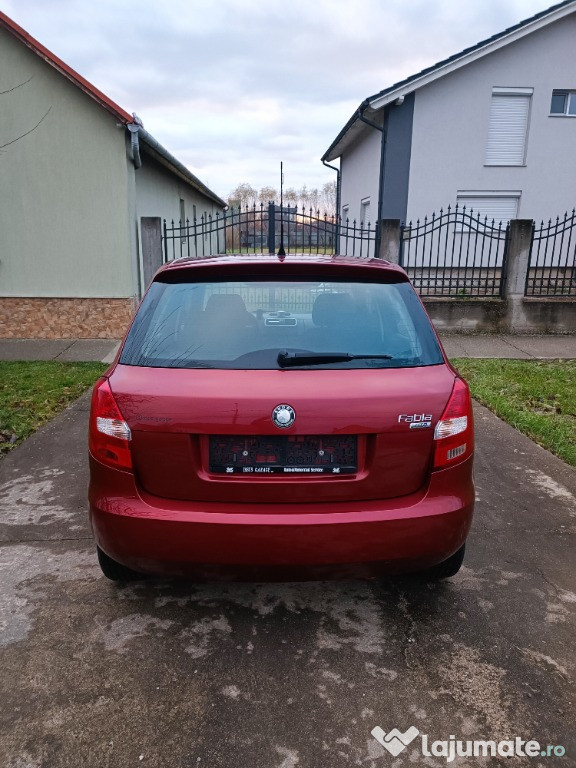 Skoda Fabia an 2008 benzina 1.2 klima adusa recent