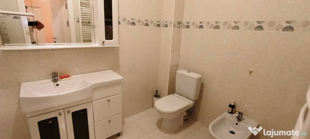 Se oferă spre închiriere apartament cu 2 camere, zona Dristor