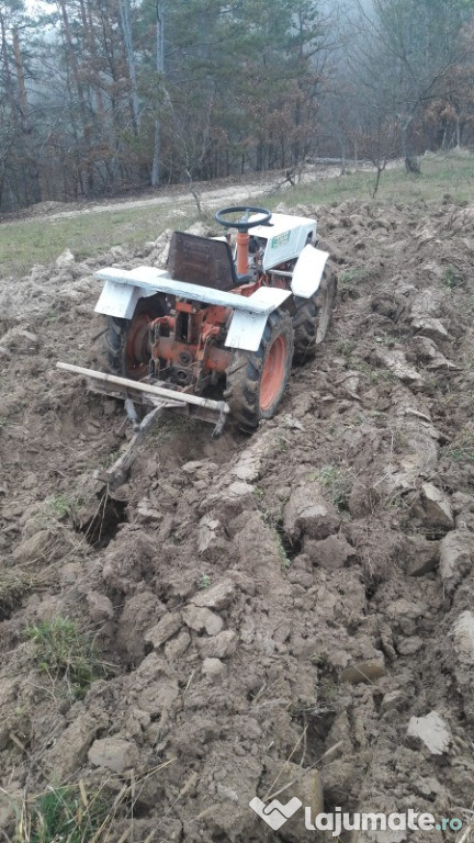 Tractor de vânzare