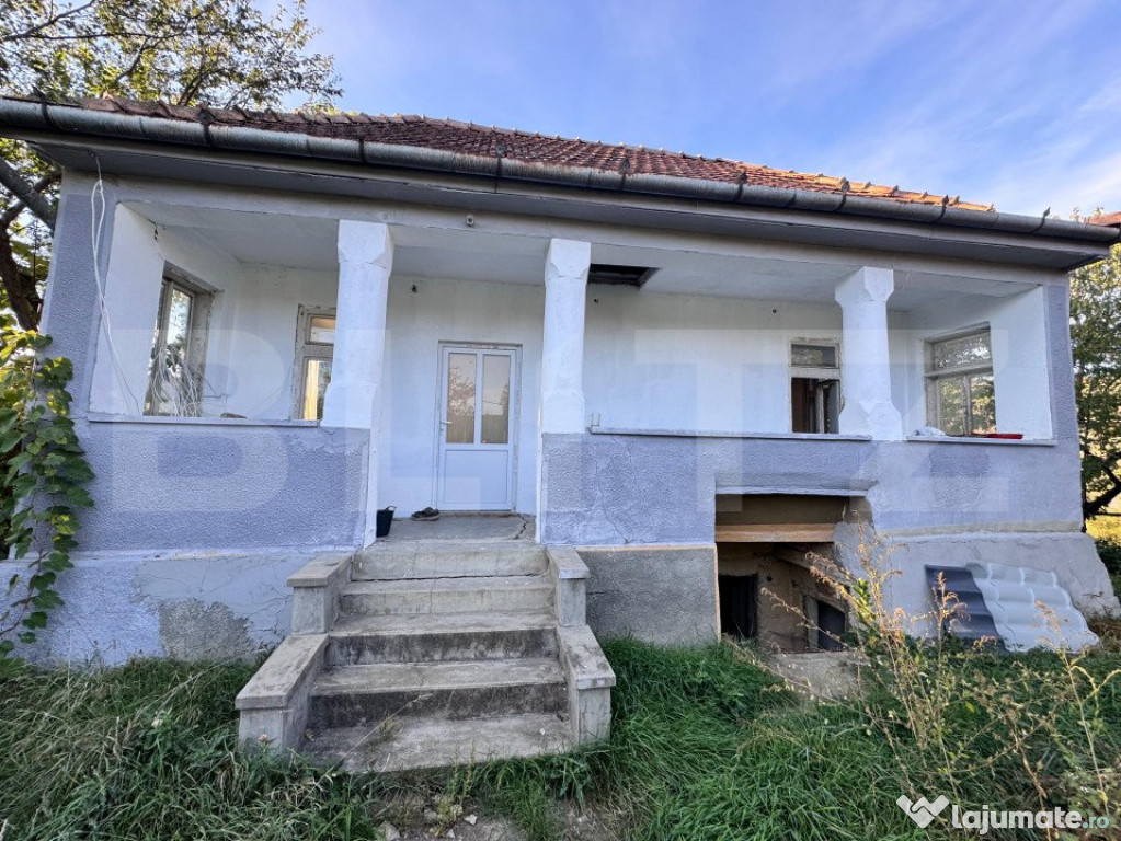 Casa Individuala veche Garbova de Jos