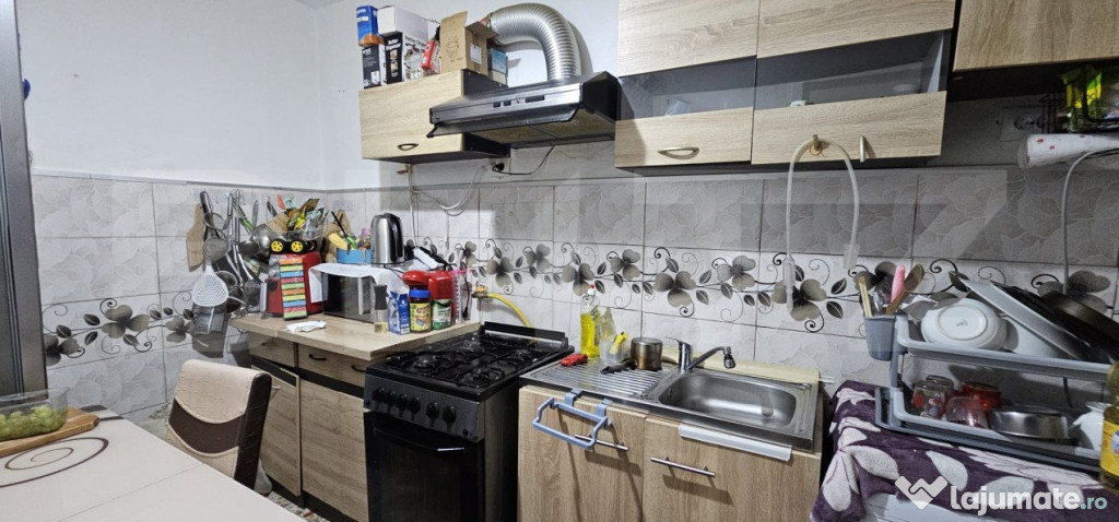 Apartament cu 2 camere, 50 mp, Targoviste, zona-Micro 12