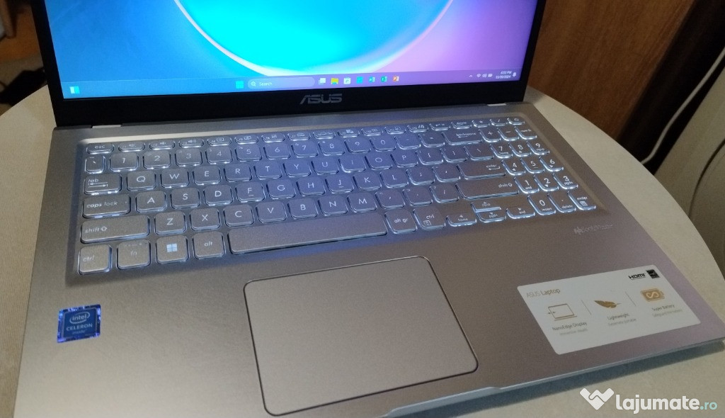 Laptop Vivobook ASUS